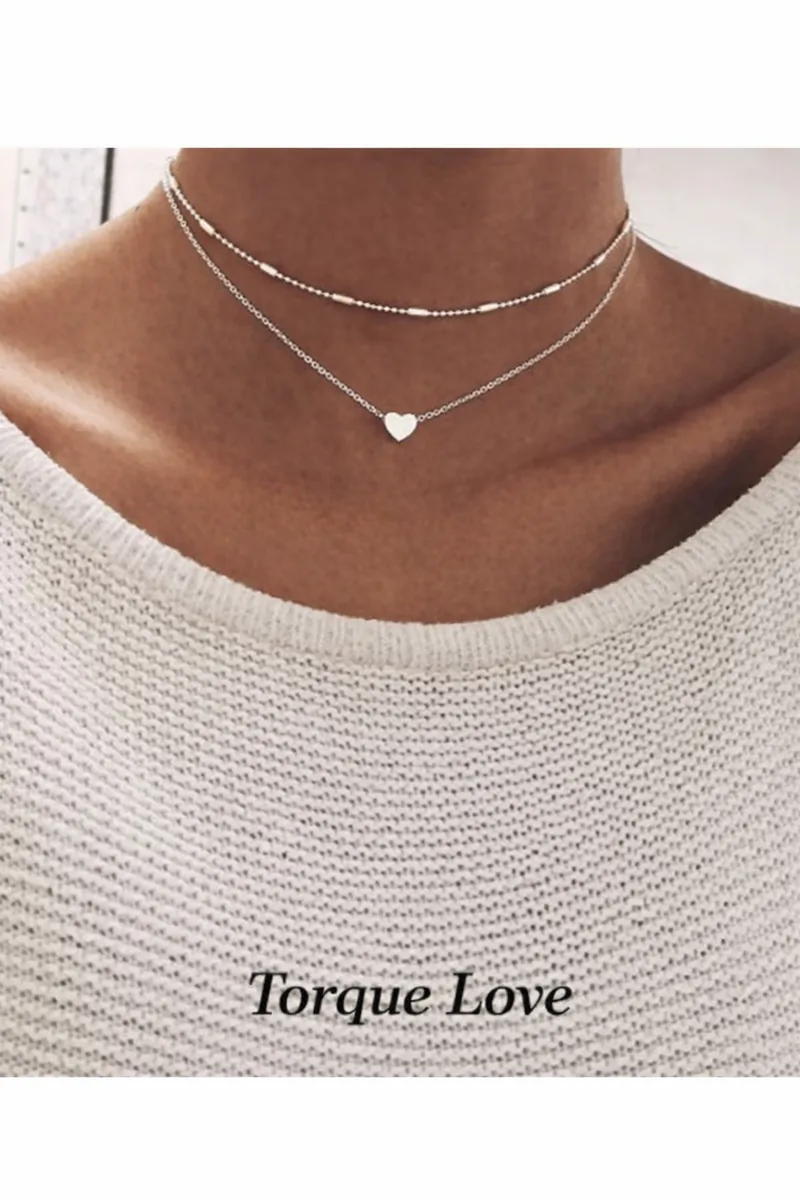 Women's neck chain in silver with a heart